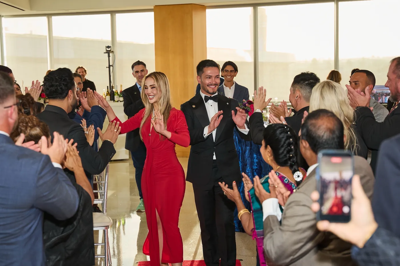 Los Angeles'ta gala gecesinde alkışlar arasında