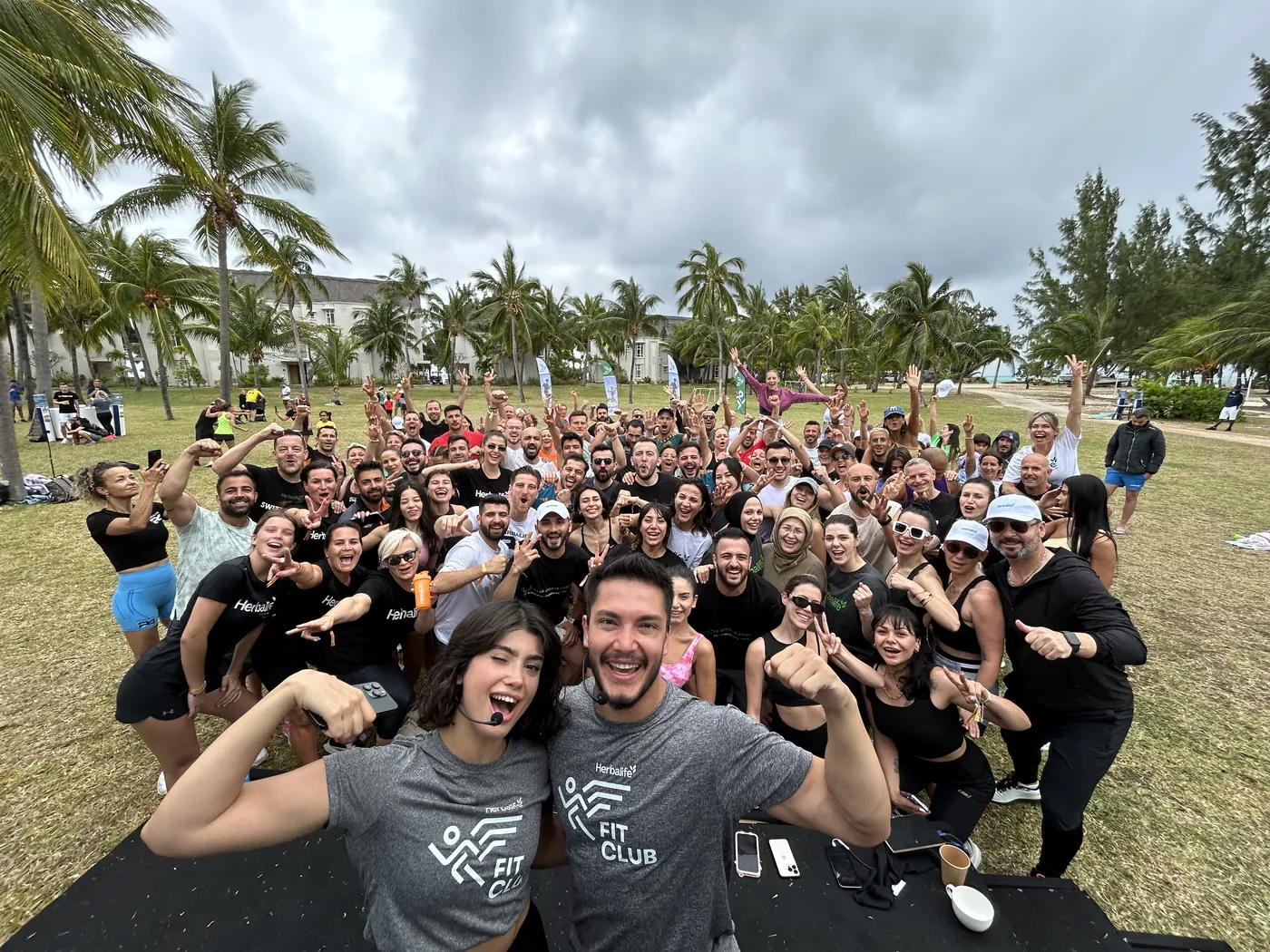 Mauritius'ta Fit Club antrenmanında kalabalık ekip